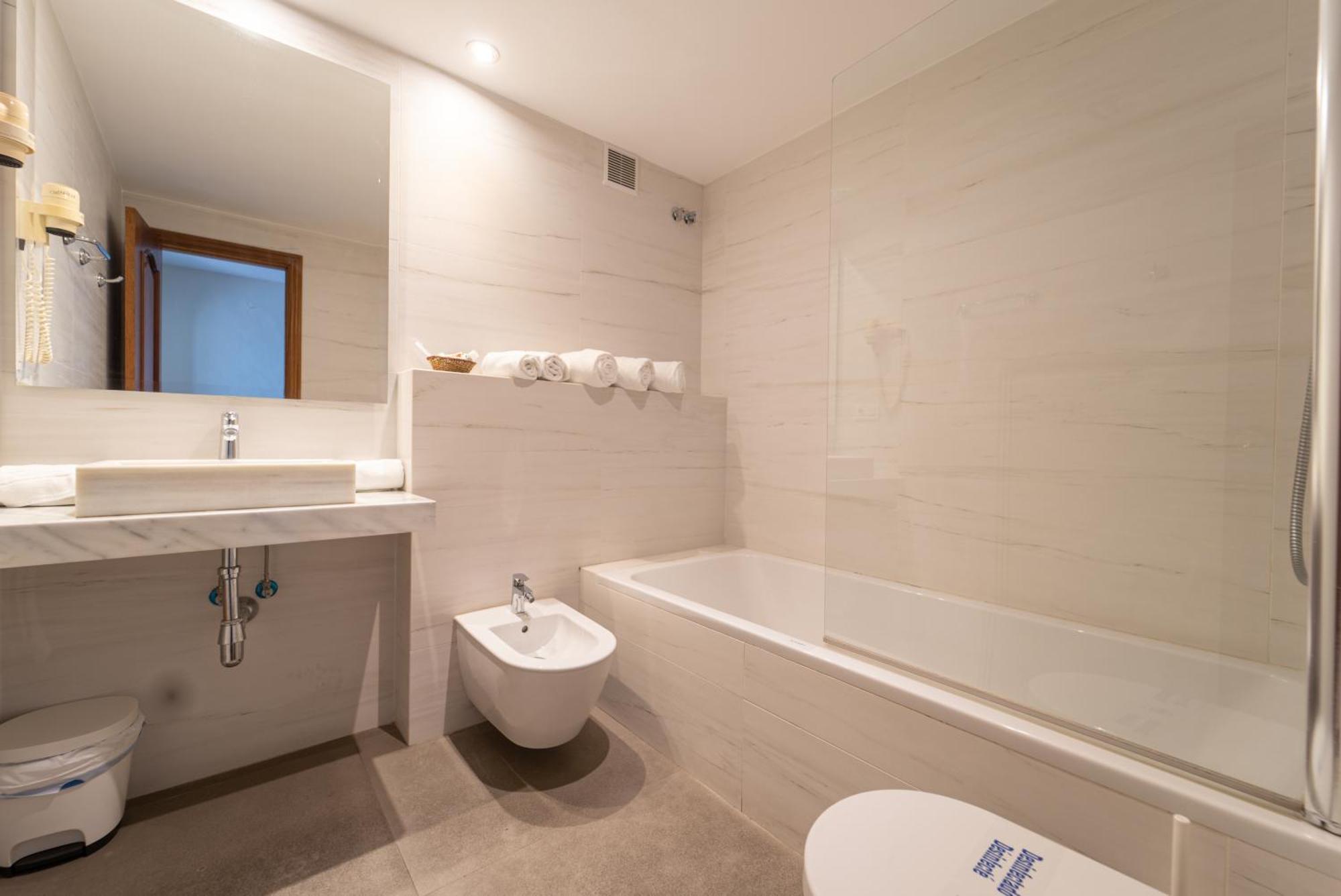 Hotel Piedra Paloma By Croma Estepona Exteriér fotografie